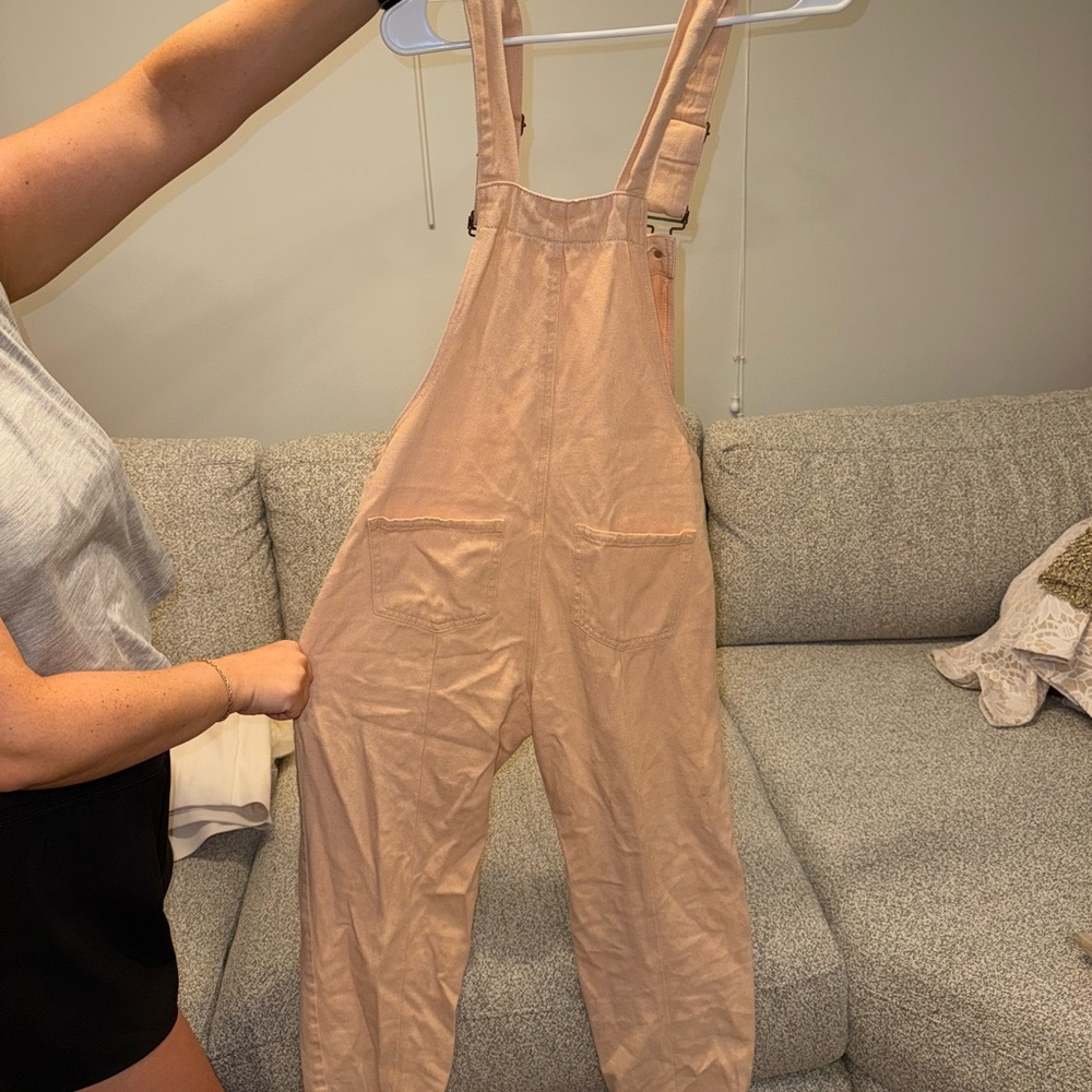 Style Rack Peach Overalls - Picture 2 of 3
